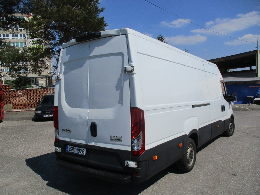 Iveco Daily 35S16 maxi - Skåpbil: bild 4 Iveco Daily 35S16 maxi - Skåpbil: bild 4