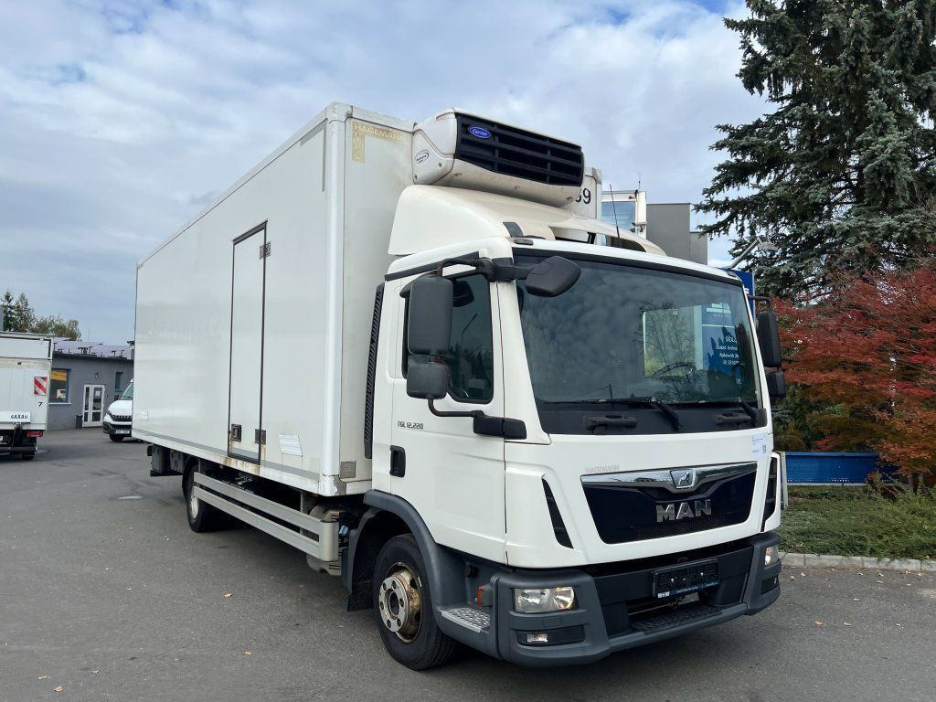MAN TGL12.220 EURO 6 Carrier Xarios 600 - Kylbil lastbil: bild 2 MAN TGL12.220 EURO 6 Carrier Xarios 600 - Kylbil lastbil: bild 2