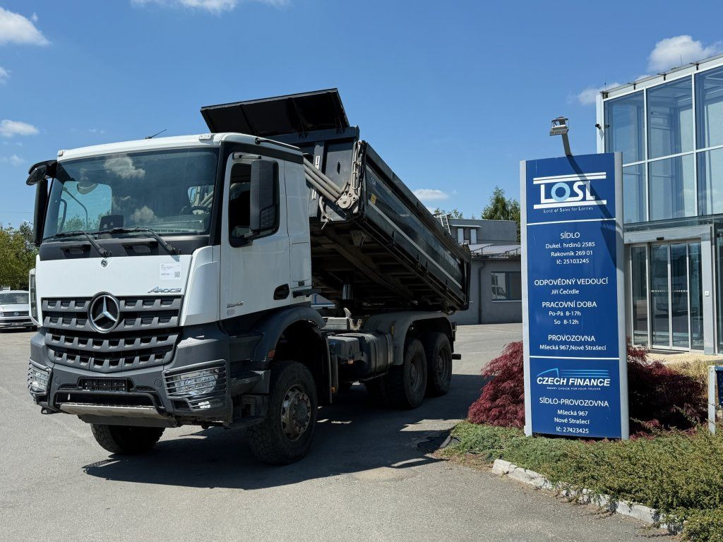 Mercedes-Benz 3343 Arocs 6x6 S3 EURO 6 - Tippbil lastbil: bild 1 Mercedes-Benz 3343 Arocs 6x6 S3 EURO 6 - Tippbil lastbil: bild 1