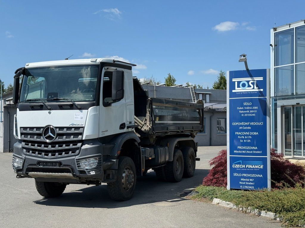 Mercedes-Benz 3343 Arocs 6x6 S3 EURO 6 - Tippbil lastbil: bild 2 Mercedes-Benz 3343 Arocs 6x6 S3 EURO 6 - Tippbil lastbil: bild 2