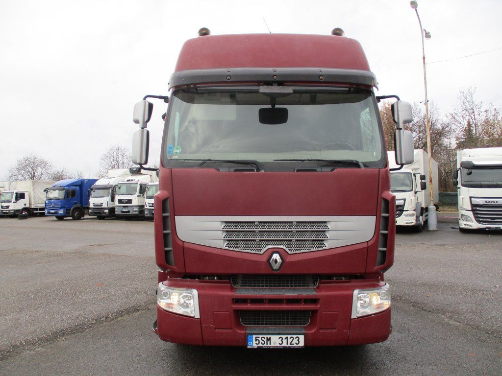 Renault Premium 460 - Lastbil med skåp: bild 2 Renault Premium 460 - Lastbil med skåp: bild 2