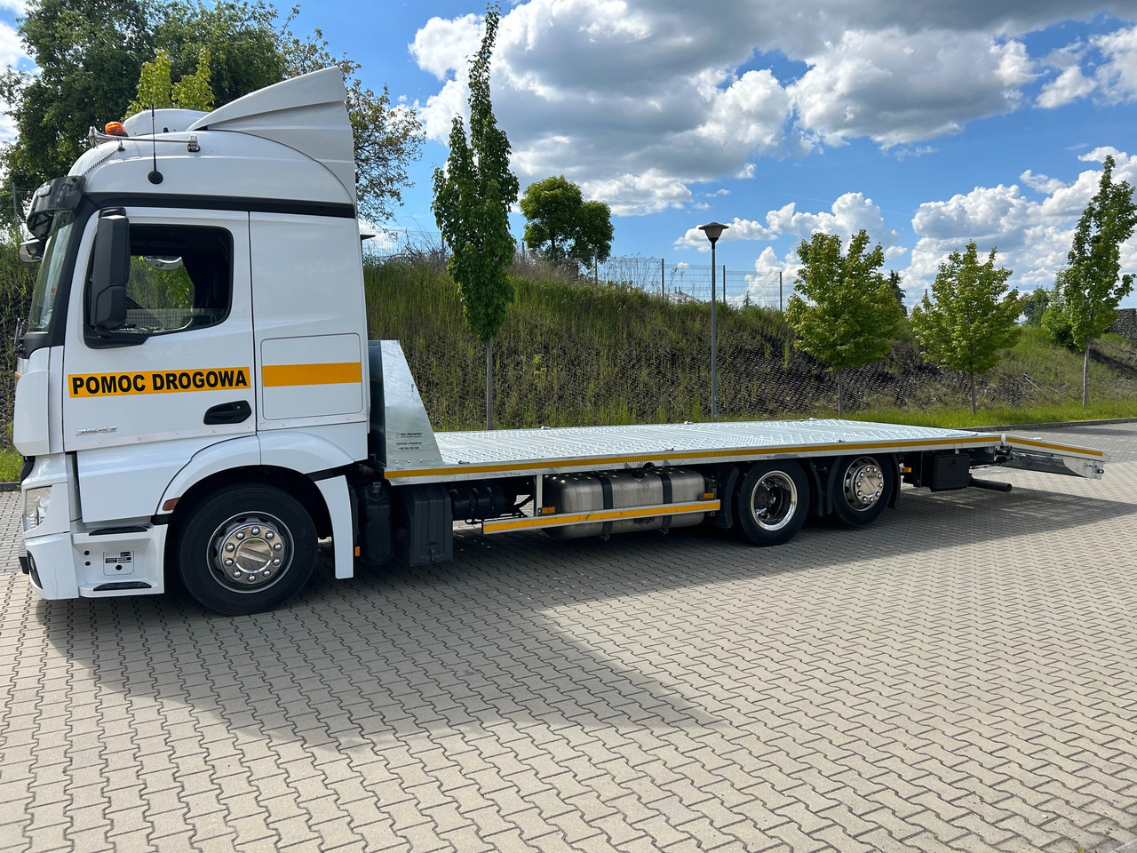 MERCEDES-BENZ Actros 2542 / 2019 / NEW Galvanized tow truck 2025 /9.5m - Biltransportbil lastbil: bild 2 MERCEDES-BENZ Actros 2542 / 2019 / NEW Galvanized tow truck 2025 /9.5m - Biltransportbil lastbil: bild 2