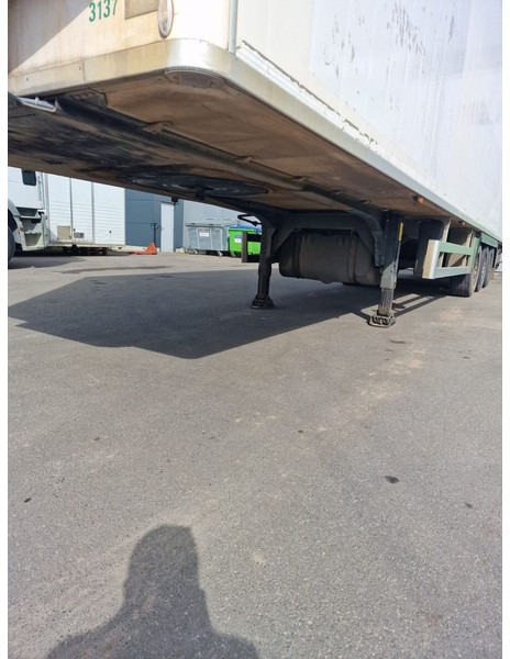 Chereau Thermo King SLX 200 - 2m50 high - Kyl/ Frys semitrailer: bild 4 Chereau Thermo King SLX 200 - 2m50 high - Kyl/ Frys semitrailer: bild 4