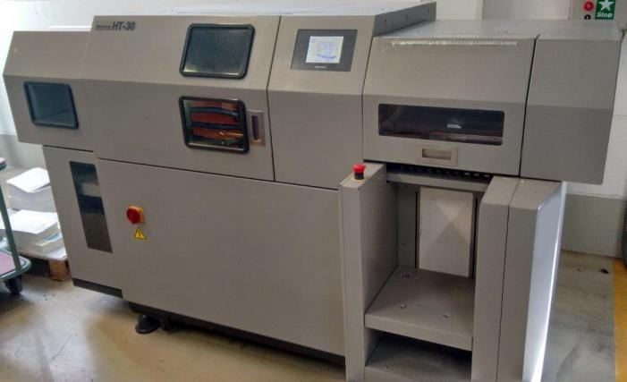 Horizon HT-30 autom. Rotary three-knife trimmer - Pappersskärmaskin: bild 1 Horizon HT-30 autom. Rotary three-knife trimmer - Pappersskärmaskin: bild 1