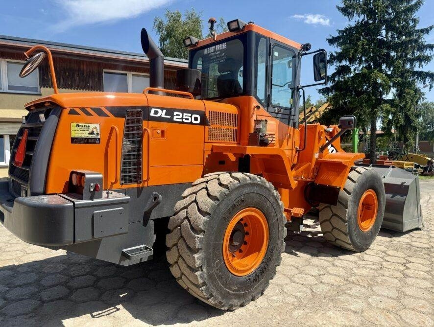 Doosan DL250 - Hjullastare: bild 4 Doosan DL250 - Hjullastare: bild 4