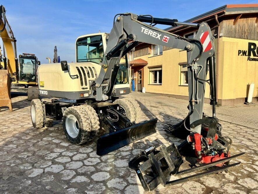 Terex TW70 - Grävmaskin på däck: bild 3 Terex TW70 - Grävmaskin på däck: bild 3