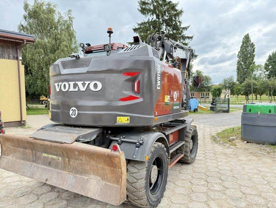 Volvo EWR150E - Grävmaskin på däck: bild 5 Volvo EWR150E - Grävmaskin på däck: bild 5