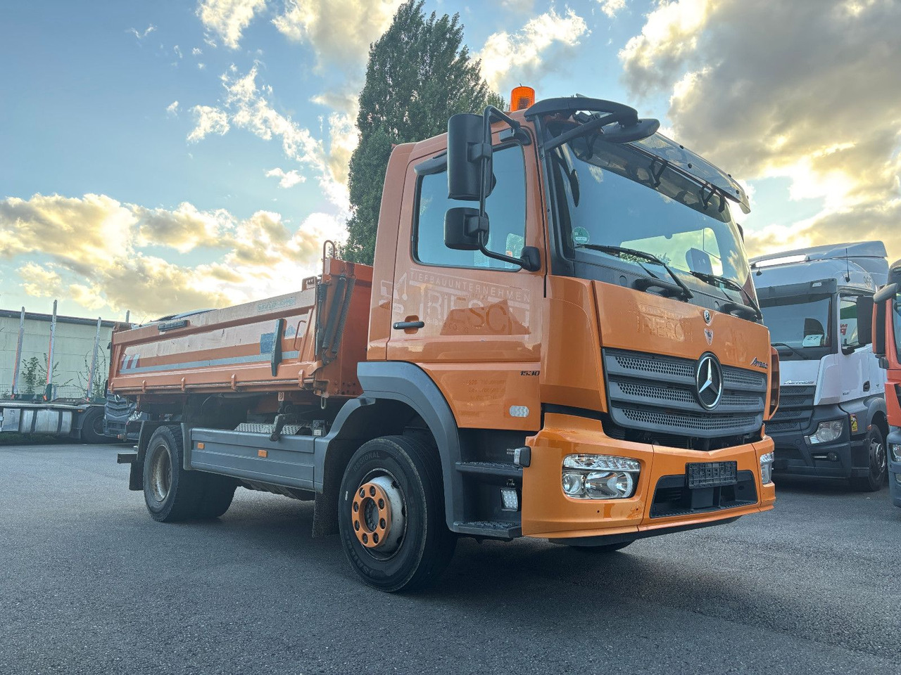 Mercedes-Benz Atego 1530 Blatt/Klima/Kamera - Tippbil lastbil: bild 2 Mercedes-Benz Atego 1530 Blatt/Klima/Kamera - Tippbil lastbil: bild 2