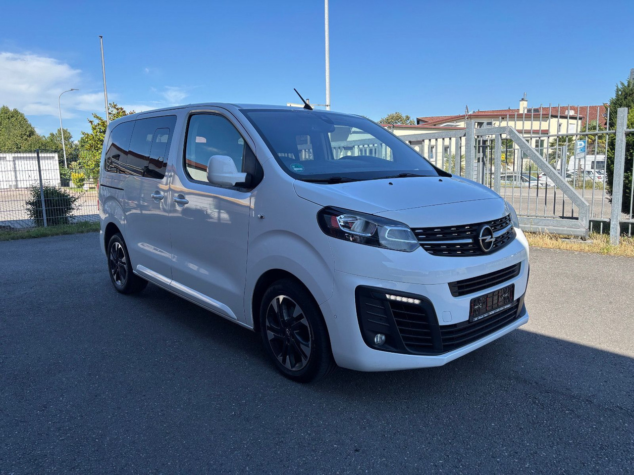 Opel Zafira Life Edition S - Persontransport: bild 2 Opel Zafira Life Edition S - Persontransport: bild 2