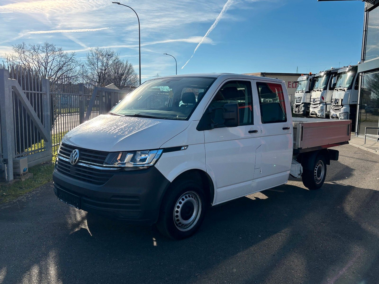Volkswagen T6 Transporter DOKA 5 Sitze Volkswagen T6 Transporter DOKA 5 Sitze - Transportbil med flak, Dubbelhytt transportbil: bild 2 Volkswagen T6 Transporter DOKA 5 Sitze Volkswagen T6 Transporter DOKA 5 Sitze - Transportbil med flak, Dubbelhytt transportbil: bild 2