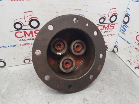Case International 56, 44, 43, 85, 95 Zf Apl330 Front Axle Hub Plate 4472452036 - Hub för Traktor: bild 1 Case International 56, 44, 43, 85, 95 Zf Apl330 Front Axle Hub Plate 4472452036 - Hub för Traktor: bild 1