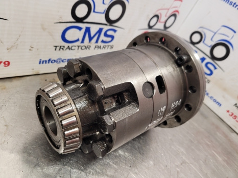 Deutz Agrotron 135, 150.7, 155, 165 Front Axle Differential 4481271003, 04415156 - Framaxel: bild 2 Deutz Agrotron 135, 150.7, 155, 165 Front Axle Differential 4481271003, 04415156 - Framaxel: bild 2