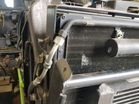 Deutz Agrotron M620 Air Conditioning Condenser Radiator 0.016.1816.4/10 - A/C reservdel: bild 3 Deutz Agrotron M620 Air Conditioning Condenser Radiator 0.016.1816.4/10 - A/C reservdel: bild 3