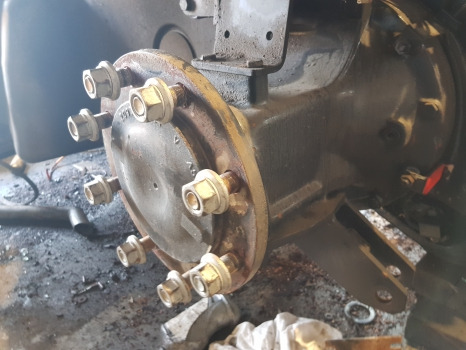 Deutz Agrotron M620 Rear Axle Hub Complete Rhs 0.900.0955.0, 0.900.1363.9 - Bakaxel: bild 2 Deutz Agrotron M620 Rear Axle Hub Complete Rhs 0.900.0955.0, 0.900.1363.9 - Bakaxel: bild 2