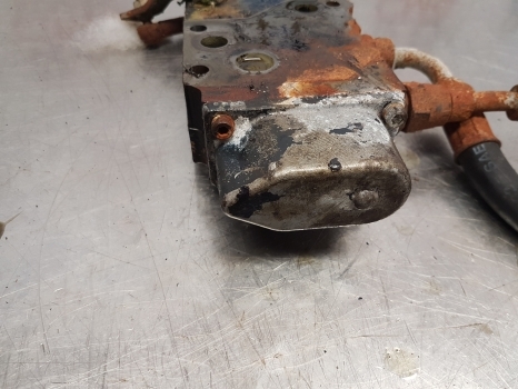 Deutz Dxbis110, 120, 140, 160 Hydraulic Spool Valve 04300357, 04304155 - Hydraulventil för Traktor: bild 5 Deutz Dxbis110, 120, 140, 160 Hydraulic Spool Valve 04300357, 04304155 - Hydraulventil för Traktor: bild 5