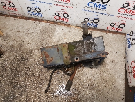 Deutz Dxbis110, 120, 85, 90, Dxab, Hydraulic Tank 04308278, 04338077 - Hydrauliktank för Traktor: bild 4 Deutz Dxbis110, 120, 85, 90, Dxab, Hydraulic Tank 04308278, 04338077 - Hydrauliktank för Traktor: bild 4