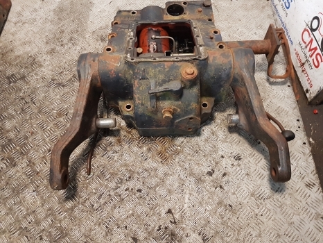 Deutz Dxbis110, 120, 85, 90 Hydraulic Lift Cover Assy 4337465r, 04331256 - Hydraulik för Traktor: bild 3 Deutz Dxbis110, 120, 85, 90 Hydraulic Lift Cover Assy 4337465r, 04331256 - Hydraulik för Traktor: bild 3