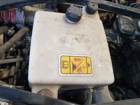 Deutz Fahr Agrotron M620, M600, Ttv610, Radiator Expansion Tank 0.015.4531.4/10 - Kylare: bild 1 Deutz Fahr Agrotron M620, M600, Ttv610, Radiator Expansion Tank 0.015.4531.4/10 - Kylare: bild 1