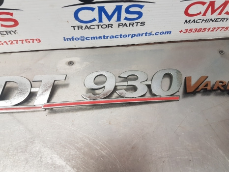 Fendt Vario 928 Side Panel Badge Lettering H9315020219601, H931502021651 - Karosseri och exteriör: bild 3 Fendt Vario 928 Side Panel Badge Lettering H9315020219601, H931502021651 - Karosseri och exteriör: bild 3