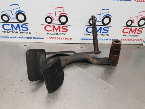 Fiat 140-90, 90-90, 115-90, Brake Pedals Pair 5110643, 5110653 - Bromsdelar för Lantbruksmaskiner: bild 2 Fiat 140-90, 90-90, 115-90, Brake Pedals Pair 5110643, 5110653 - Bromsdelar för Lantbruksmaskiner: bild 2