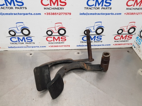 Fiat 140-90, 90-90, 115-90, Brake Pedals Pair 5110643, 5110653 - Bromsdelar för Lantbruksmaskiner: bild 1 Fiat 140-90, 90-90, 115-90, Brake Pedals Pair 5110643, 5110653 - Bromsdelar för Lantbruksmaskiner: bild 1