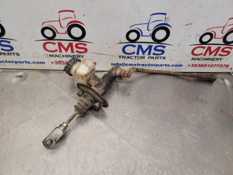 Fiat New Holland F, M, 60 Series F130, M115, 8160 Clutch Master Cylinder 5150299 - Kopplingscylinder för Traktor: bild 1 Fiat New Holland F, M, 60 Series F130, M115, 8160 Clutch Master Cylinder 5150299 - Kopplingscylinder för Traktor: bild 1