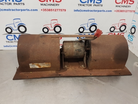 Ford 10, Tw, 600 Series Cab Fan Blow Motor E0nn18456ba21m, E0nn18456ba - Fläktmotor för Traktor: bild 2 Ford 10, Tw, 600 Series Cab Fan Blow Motor E0nn18456ba21m, E0nn18456ba - Fläktmotor för Traktor: bild 2