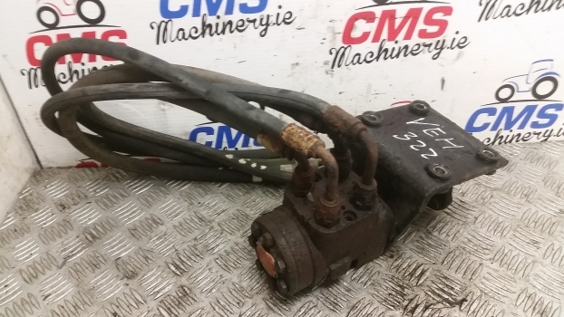 Ford 30, 10 S 4630 Danfoss Steering Motor Valve 83986295, E9223a244ba, 150n1260 - Styrning för Traktor: bild 5 Ford 30, 10 S 4630 Danfoss Steering Motor Valve 83986295, E9223a244ba, 150n1260 - Styrning för Traktor: bild 5