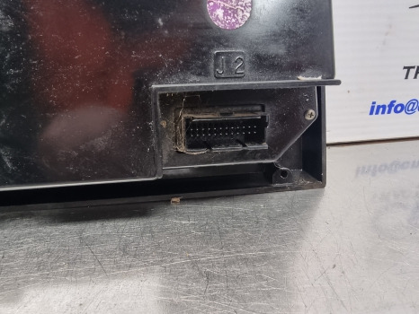 Ford 40 8240, 8340 Instrument Cluster, Dashboard F0nn10849bc, 82004848 - Elektriskt system: bild 5 Ford 40 8240, 8340 Instrument Cluster, Dashboard F0nn10849bc, 82004848 - Elektriskt system: bild 5