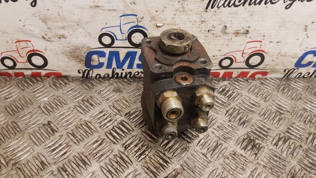 Ford 40 And Ts Series Orbital Unit F0nn3a244ba, 81863600 , Danfoss 150n1031 - Styrning för Traktor: bild 1 Ford 40 And Ts Series Orbital Unit F0nn3a244ba, 81863600 , Danfoss 150n1031 - Styrning för Traktor: bild 1