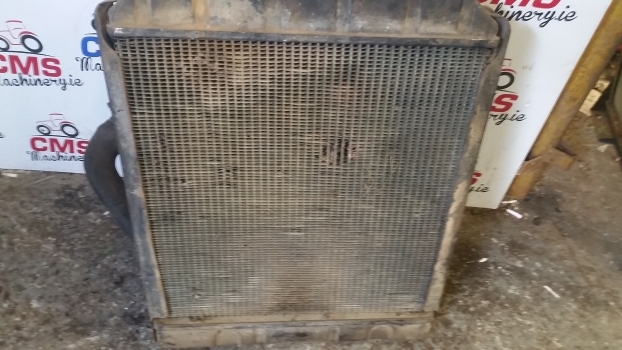 Ford 4500, 5000, 5100, 5600, 5500 Engine Water Cooling Radiator 86531508 - Kylare för Traktor: bild 4 Ford 4500, 5000, 5100, 5600, 5500 Engine Water Cooling Radiator 86531508 - Kylare för Traktor: bild 4