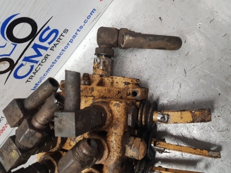 Ford 655, 655a, 550, 555, 555a Digger Loader Control Hydraulic Valve Complete - Hydraulventil för Grävlastare: bild 5 Ford 655, 655a, 550, 555, 555a Digger Loader Control Hydraulic Valve Complete - Hydraulventil för Grävlastare: bild 5