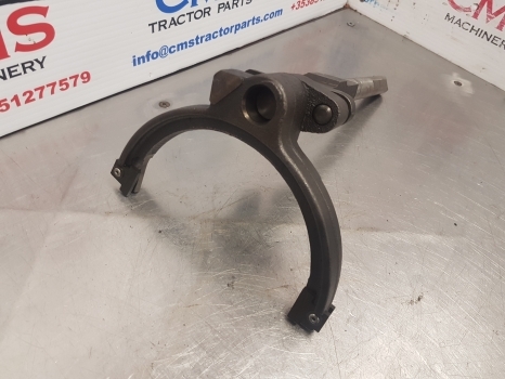 Ford 7840, 40 Series Sle Transmission Fork F0nn7230aa,82864816,82012190 - Transmission för Traktor: bild 2 Ford 7840, 40 Series Sle Transmission Fork F0nn7230aa,82864816,82012190 - Transmission för Traktor: bild 2