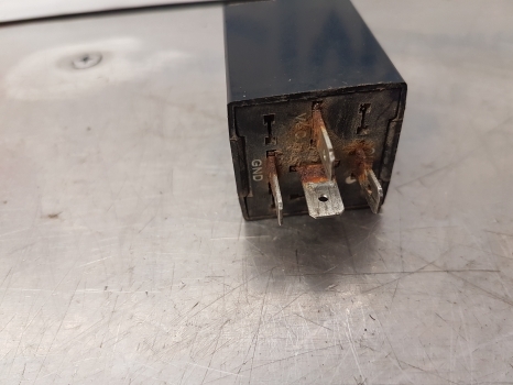 Ford 7840, 6640, 7740, 8240 Time Relay F0nn14n135ba, 84589329, 81867839 - Relä för Traktor: bild 3 Ford 7840, 6640, 7740, 8240 Time Relay F0nn14n135ba, 84589329, 81867839 - Relä för Traktor: bild 3