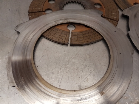 Ford 8430 10, 600, 40,ts Series, Brake Discs Kit E9nn2a097ba, E9nn2n315cb - Bromsskivor för Traktor: bild 2 Ford 8430 10, 600, 40,ts Series, Brake Discs Kit E9nn2a097ba, E9nn2n315cb - Bromsskivor för Traktor: bild 2