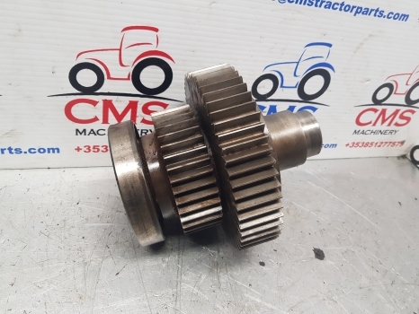 Ford 8530, 8630, 8730, 8830 Transmission Shaft Fk4008136, 4008136, 83981322 - Transmission för Traktor: bild 1 Ford 8530, 8630, 8730, 8830 Transmission Shaft Fk4008136, 4008136, 83981322 - Transmission för Traktor: bild 1