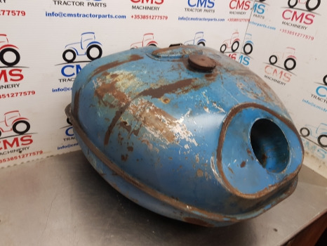 Ford Fordson Major, Super Major Fuel Tank Original Welded E1addn9002b - Bränsletank: bild 2 Ford Fordson Major, Super Major Fuel Tank Original Welded E1addn9002b - Bränsletank: bild 2