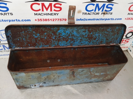Ford Fordson Major, Super Major, Power Major Toolbox, Box E1addn16312tb - Hytt och interiör: bild 4 Ford Fordson Major, Super Major, Power Major Toolbox, Box E1addn16312tb - Hytt och interiör: bild 4