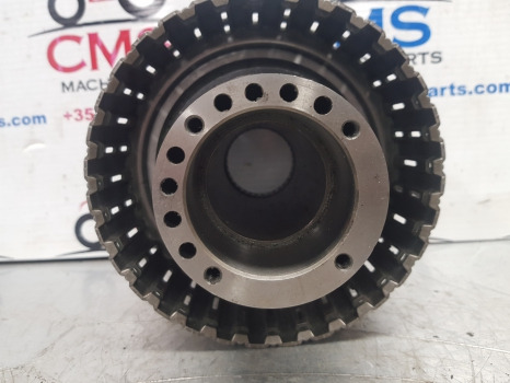 Ford New Holland 40 And Ts Series, 8240 Rear Clutch Housing, 82036853, 82016096 - Koppling och reservdelar för Lantbruksmaskiner: bild 4 Ford New Holland 40 And Ts Series, 8240 Rear Clutch Housing, 82036853, 82016096 - Koppling och reservdelar för Lantbruksmaskiner: bild 4