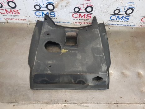 Ford New Holland 6635, 35 Fiat L, Tl, Cab Steering Insulation 82007135 - Hytt och interiör: bild 2 Ford New Holland 6635, 35 Fiat L, Tl, Cab Steering Insulation 82007135 - Hytt och interiör: bild 2