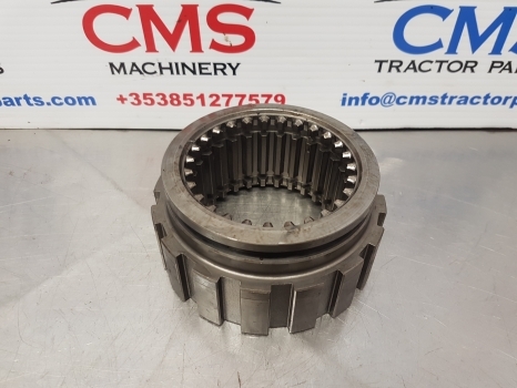 Ford Tw5, Tw35, 8530, 8730, Tw, 30 S. Coupling Sliding Gear 83933554, D8nn7106ca - Kardanaxel för Traktor: bild 1 Ford Tw5, Tw35, 8530, 8730, Tw, 30 S. Coupling Sliding Gear 83933554, D8nn7106ca - Kardanaxel för Traktor: bild 1