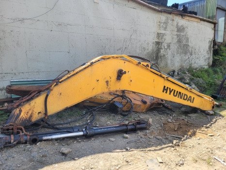 Hyundai Hx220lc Boom 5.68 M 61k6-10100, 61k6-11062 - Bom för Grävmaskin: bild 1 Hyundai Hx220lc Boom 5.68 M 61k6-10100, 61k6-11062 - Bom för Grävmaskin: bild 1