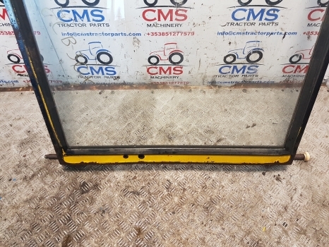 Jcb 3cx Sitemaster Rear Window Frame With Glass 121/07000, 92606001, 657/00018 - Fönster och reservdelar för Grävlastare: bild 2 Jcb 3cx Sitemaster Rear Window Frame With Glass 121/07000, 92606001, 657/00018 - Fönster och reservdelar för Grävlastare: bild 2