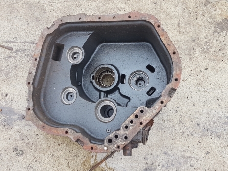 Jcb 531-70, 54170, 535-95 Transmission Housing 6 Speed 589/10589, 442/27690 - Växellåda för Grävlastare: bild 4 Jcb 531-70, 54170, 535-95 Transmission Housing 6 Speed 589/10589, 442/27690 - Växellåda för Grävlastare: bild 4