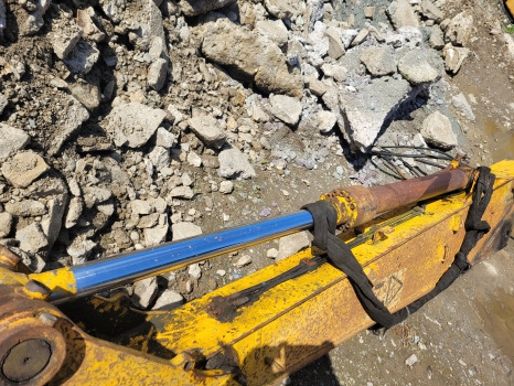 Jcb Jz140, Js130, Js145 Bucket Ram Cylinder 331/41477, 332/k5378, 331/17714 - Hydraulcylinder för Grävmaskin: bild 1 Jcb Jz140, Js130, Js145 Bucket Ram Cylinder 331/41477, 332/k5378, 331/17714 - Hydraulcylinder för Grävmaskin: bild 1