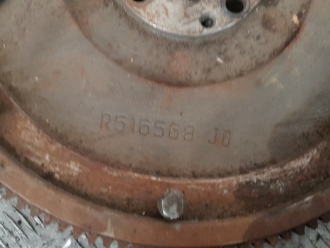 John Deere 3220, 3215, 3415, 3420 Telehandler Flywheel Assy R516568, R516568 - Svänghjul för Teleskoplastar: bild 2 John Deere 3220, 3215, 3415, 3420 Telehandler Flywheel Assy R516568, R516568 - Svänghjul för Teleskoplastar: bild 2