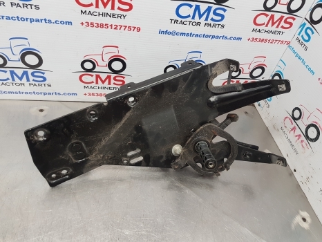 Hytt och interiör John Deere 6115m, 6m Series, Cab Shift Lever Support Assy. Al209186, Al218299: bild 6
