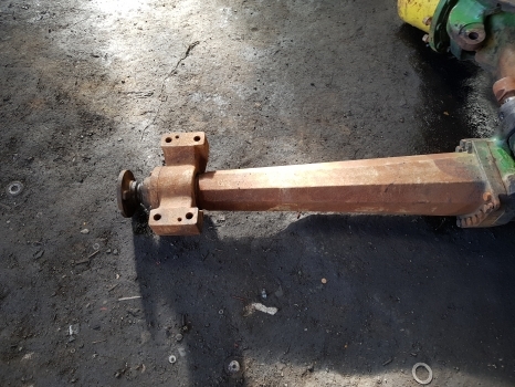 John Deere 6210r Front Axle Suspension Bracket L204767, L206438, L213495 - Fjädring för Traktor: bild 1 John Deere 6210r Front Axle Suspension Bracket L204767, L206438, L213495 - Fjädring för Traktor: bild 1