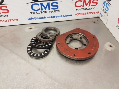 John Deere 6610, 6210, 6310, 6400, Premuim Pinion Bearing Housing L113330 - Bakaxel för Traktor: bild 1 John Deere 6610, 6210, 6310, 6400, Premuim Pinion Bearing Housing L113330 - Bakaxel för Traktor: bild 1