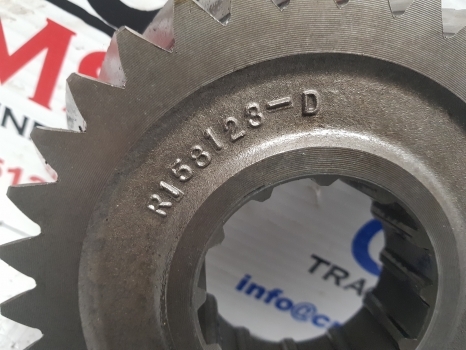 John Deere 6820 Rear Axle Pinion Bearing Housing R158139, R233403, R264671 - Bakaxel för Traktor: bild 1 John Deere 6820 Rear Axle Pinion Bearing Housing R158139, R233403, R264671 - Bakaxel för Traktor: bild 1